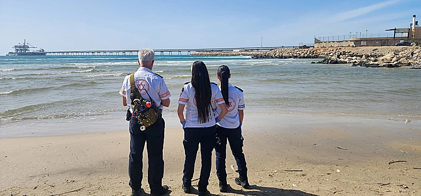 סריקות בחוף בחדרה