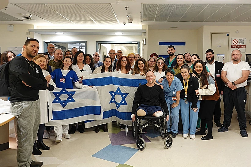 לוחם המילואים אלישע מדן בבית החולים שערי צדק