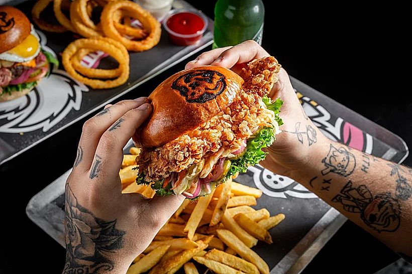 ג'טרו, המבורגר