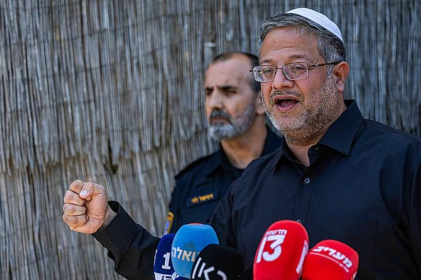 השר איתמר בן גביר והמפכ"ל דני לוי ברהט