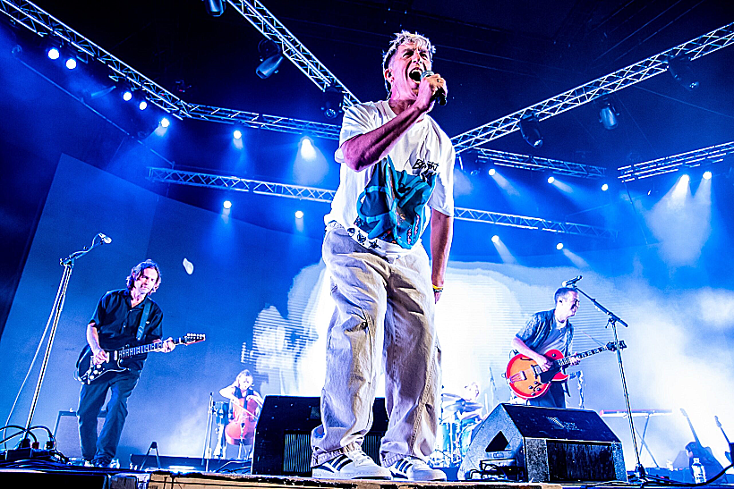 מוניקה סקס באמפי קיסריה