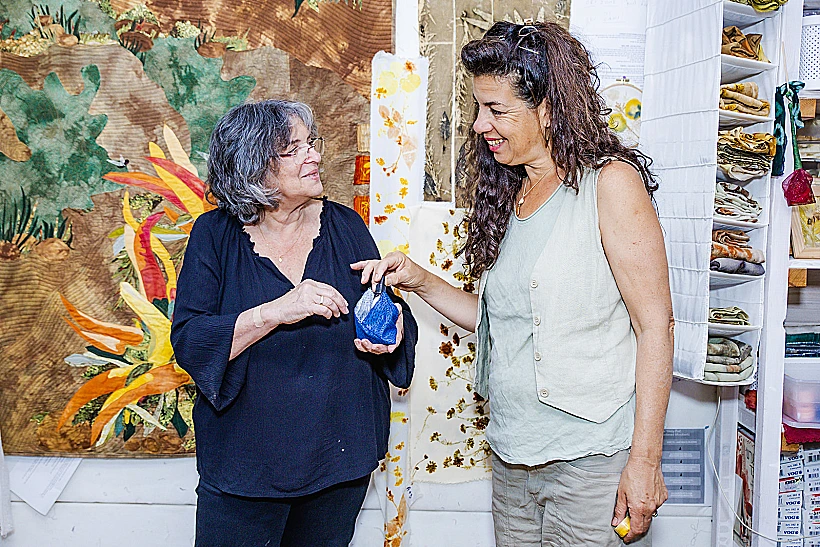 חסי נוה ותמרה הרבס