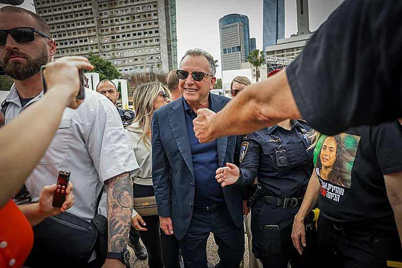 סטיב ויטקוף בכיכר החטופים