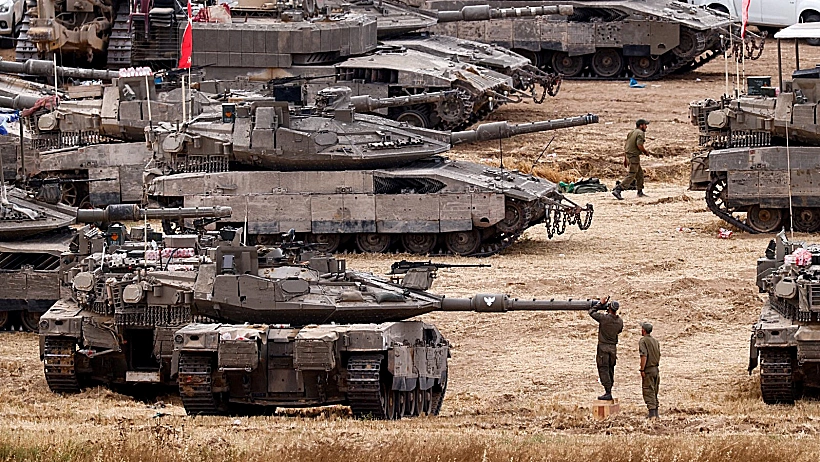 טנקים בכניסה לרצועת עזה