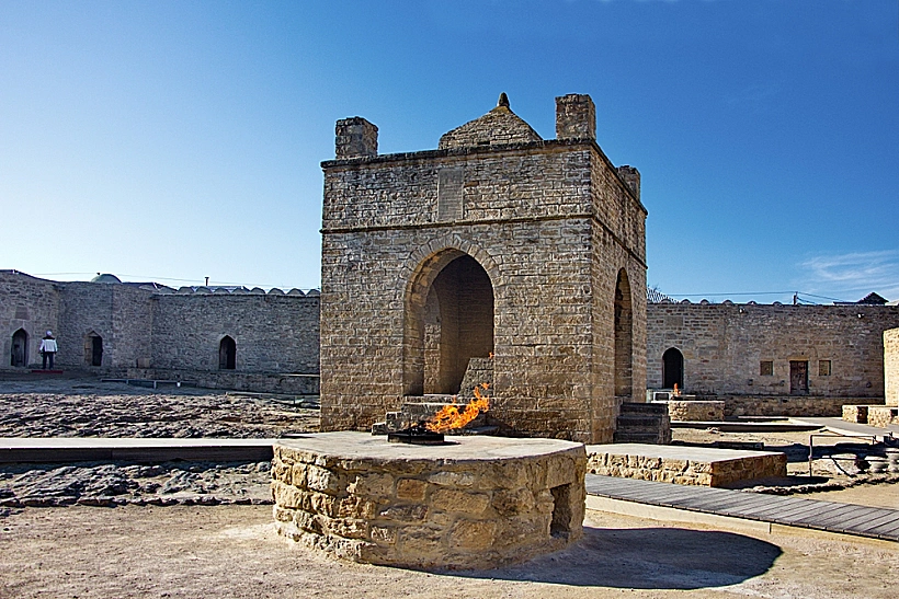 מקדש האש אטשגה אזרבייג'ן