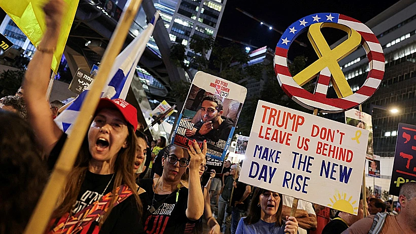 הפגנה למען החטופים בת"א: "טראמפ, אל תשאיר אותנו מאחור"