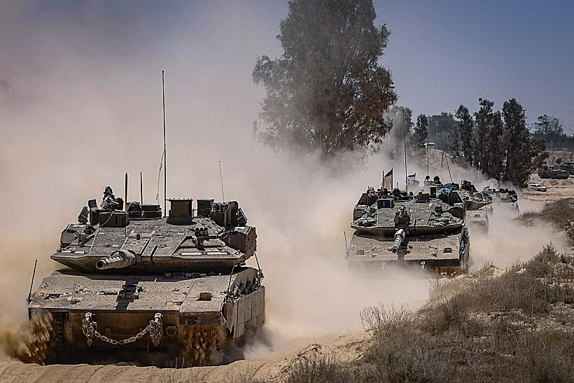 טנקים על גבול רצועת עזה צה"ל