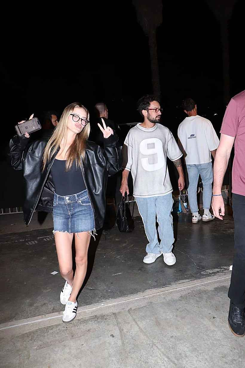 עידן גלפר, אמילי קופר