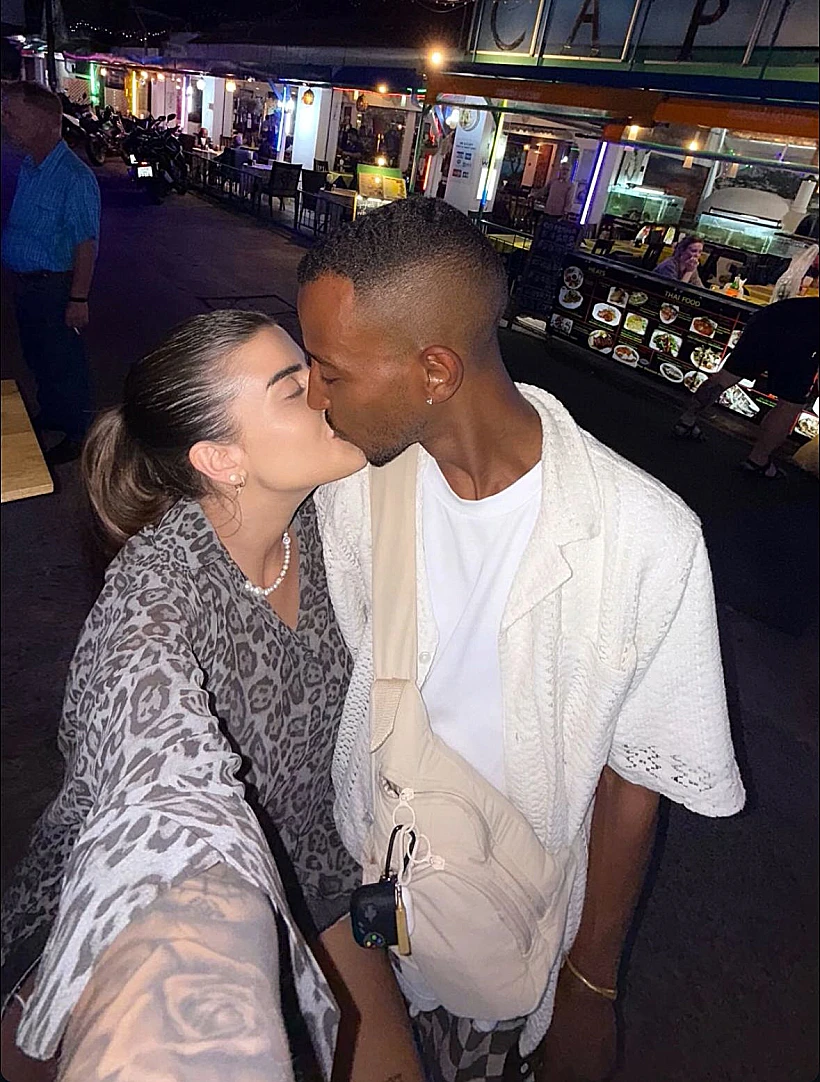 אברהם אקלום וספיר בורגיל