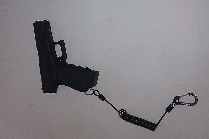 האקדח שנתפס על ידי מסתערבי מג״ב איו״ש