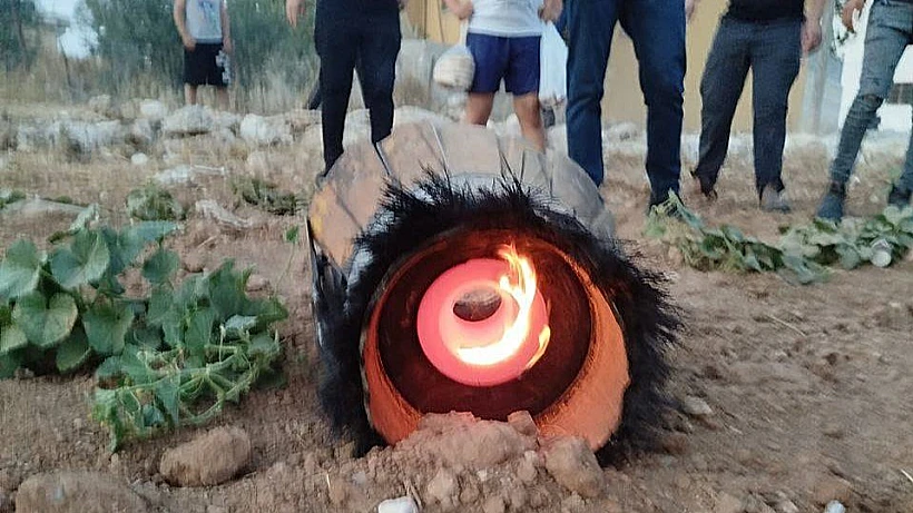 שברי מיירט בעיירה הפלסטינית דהרייה שבדרום הר חברון