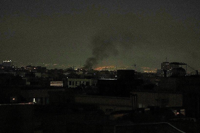 פיצוצים בתקיפה הישראלית באיראןt 0