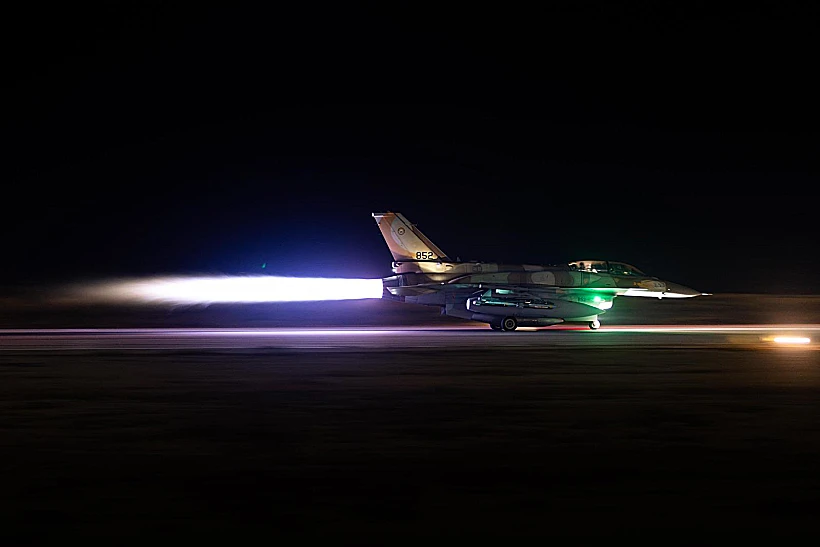 מטוסי חיל האוויר ממריאים לתקיפה באיראן