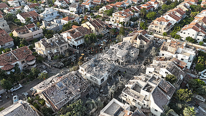 תיעוד זירת הפגיעה הישירה ראשון לציון איראן