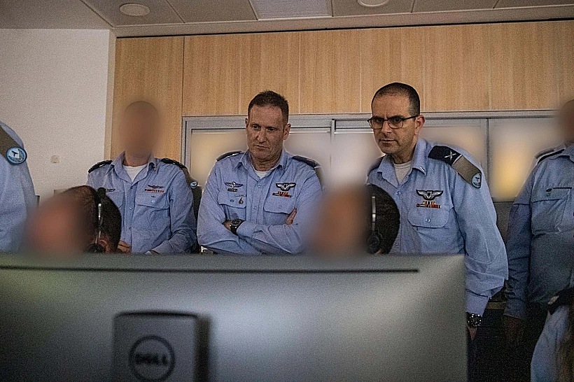 מפקד חיל האוויר תומר בר בבור בעת התקיפה