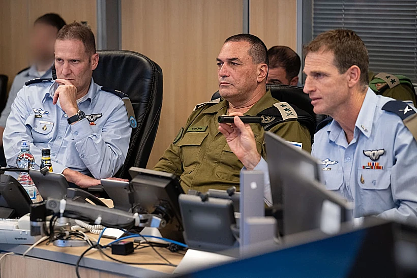 הרמטכ"ל אייל זמיר בהערכת מצב בבור חיל האוויר