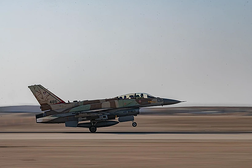 מטוס חיל האוויר לקראת תקיפה איראן