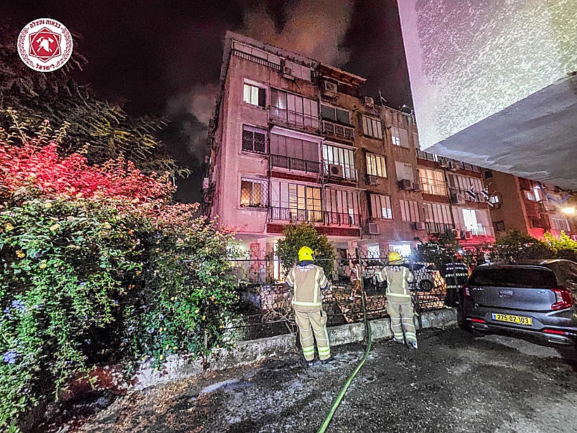זירת השריפה כתוצאה מרסיסי יירוט בגוש דן
