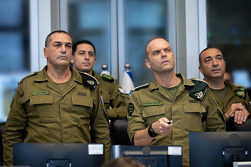 תיעוד של מפקדי צה״ל במהלך 12 ימי מבצע ׳עם כלביא׳