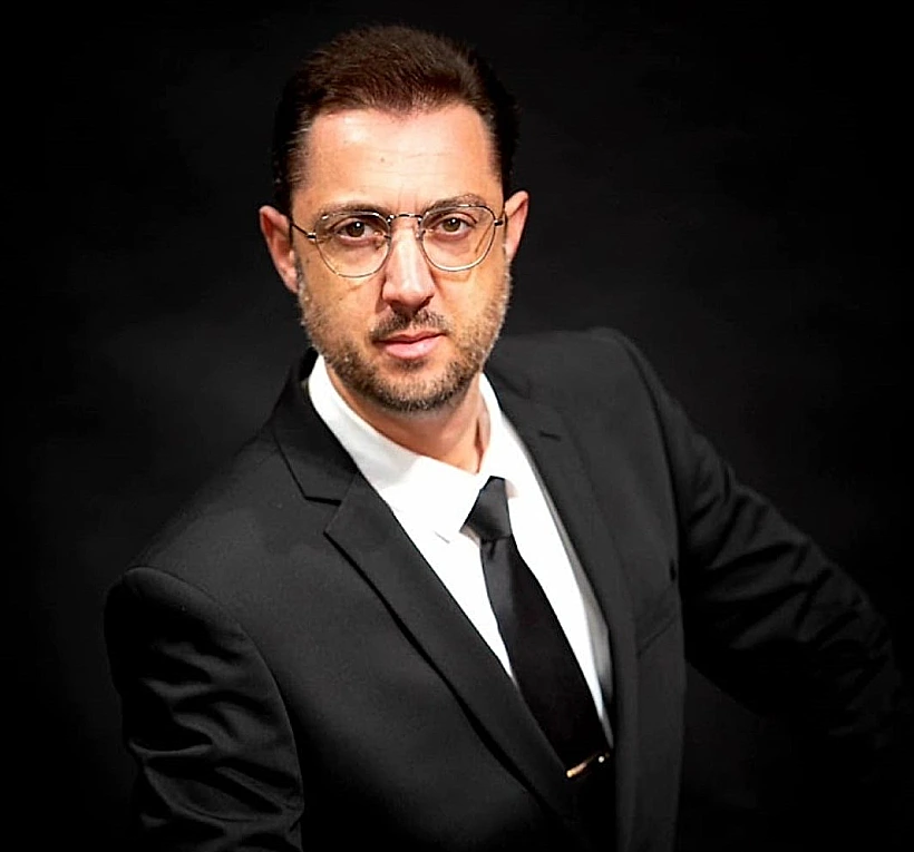 עו"ד חן הולנדר