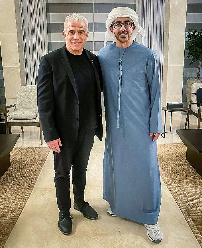 יאיר לפיד עם שר החוץ האמירתי עבדאללה בן זאיד