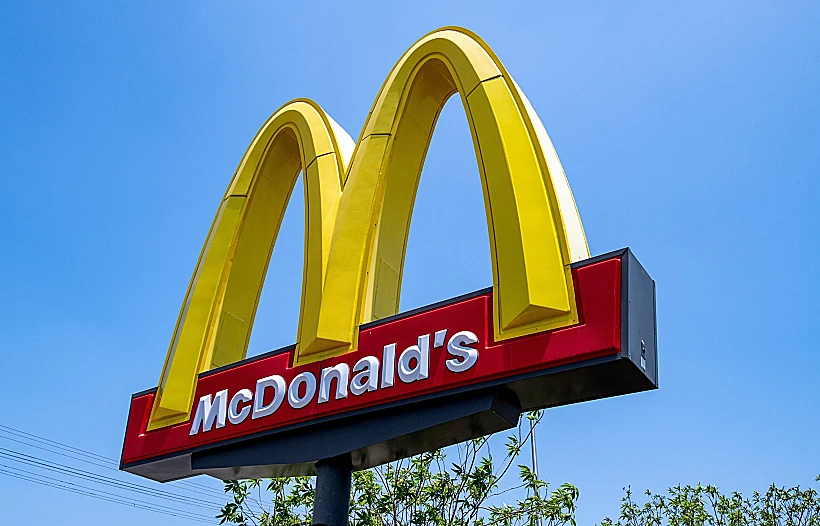2024,may,30:,panorama,city,,ca.,mcdonalds,,mcdonald's,burger,fast