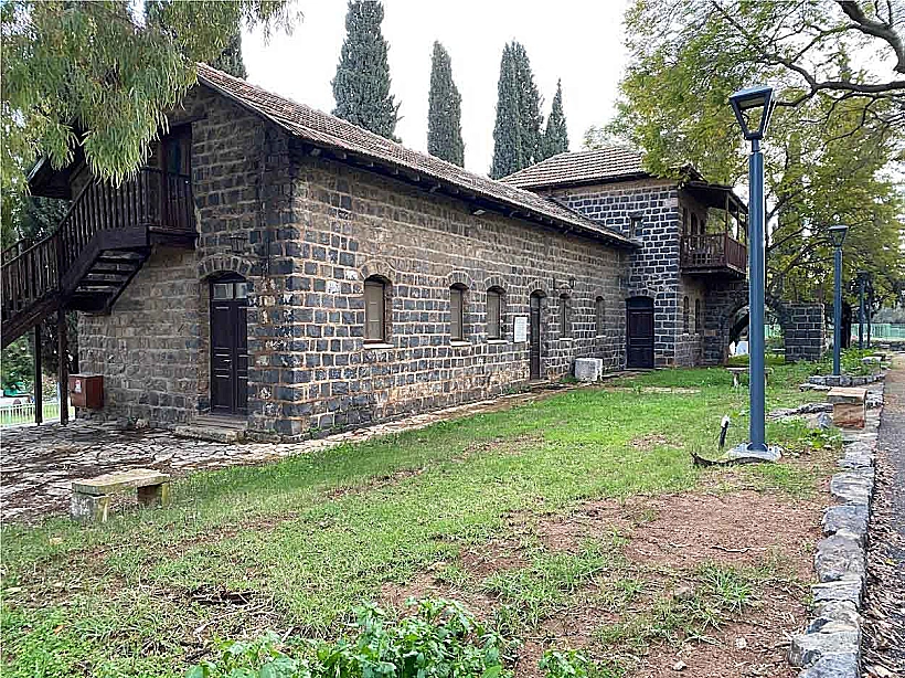 מלון כפר גלעדי