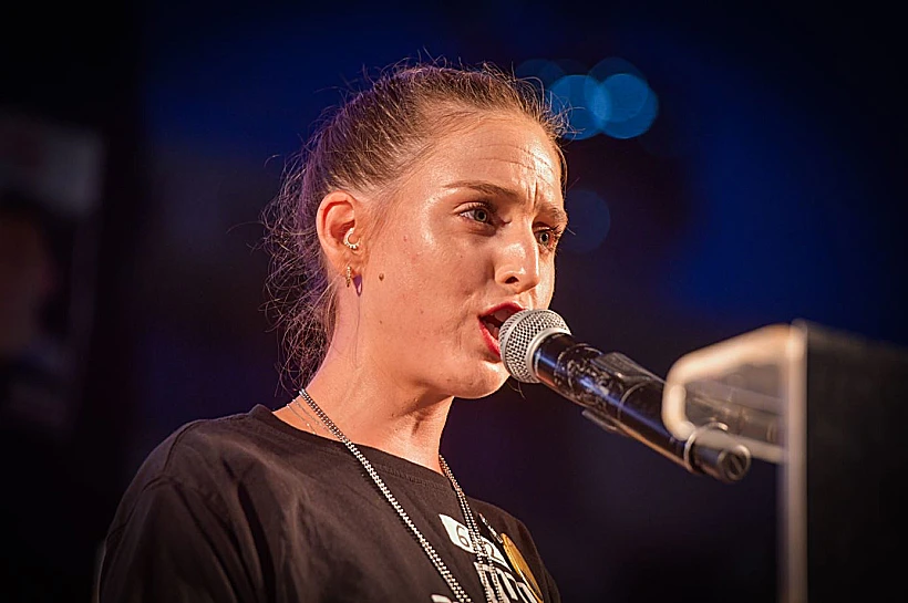 שורדת השבי דורון שטיינברכר בכיכר החטופים