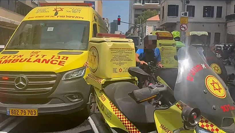 אמבולנס בתל אביב ברחוב אחד העם