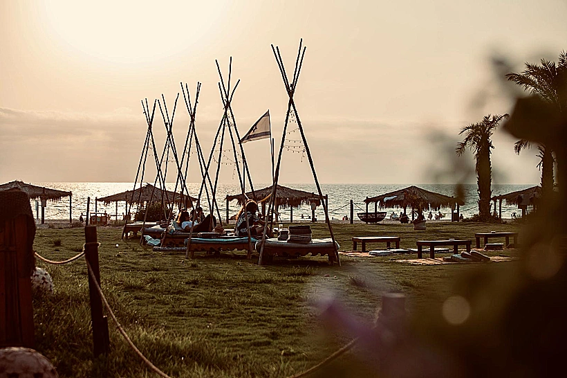 החוף של מוש באכזיב