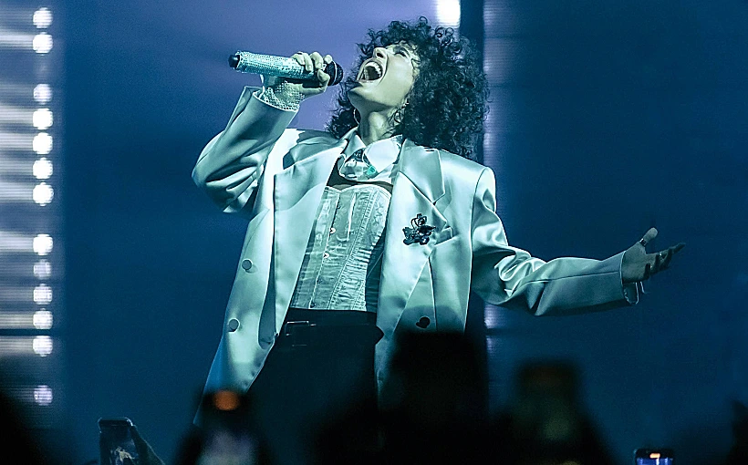 ליהי טולדנו בהופעה בבארבי