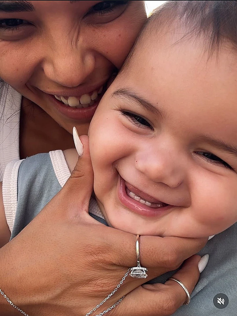 שי לי עופרי ואלארי