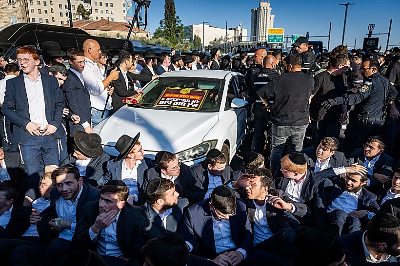 הפגנת חרדים במחאה על מעצר עריקים