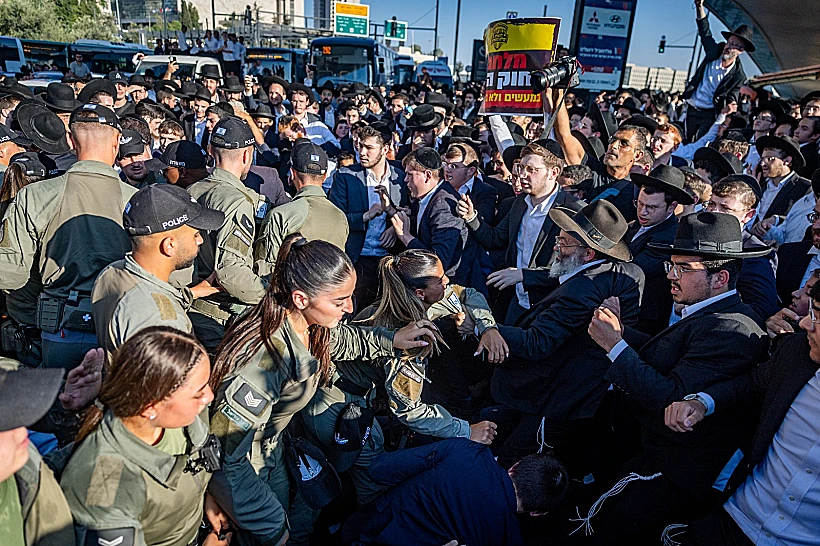 הפגנת חרדים במחאה על מעצר עריקים