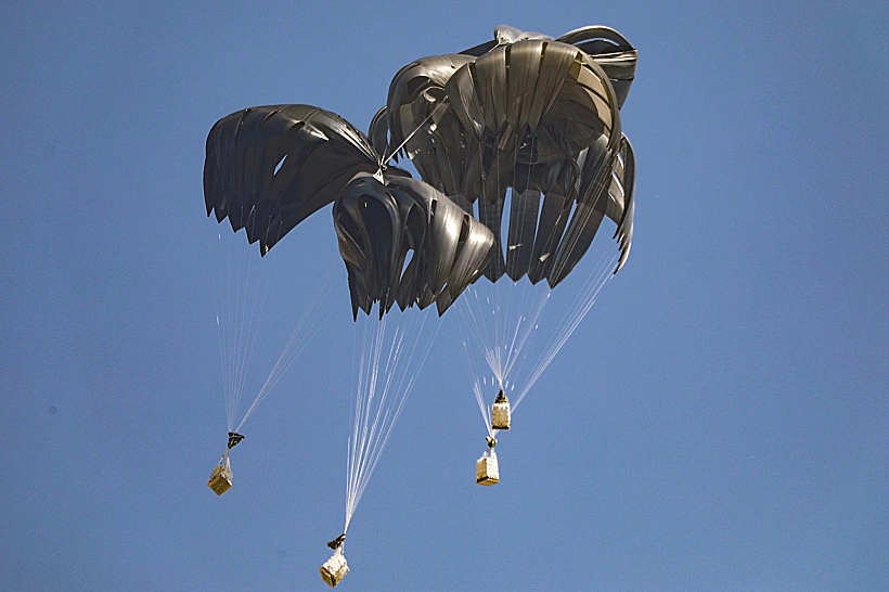 הצנחת סיוע הומניטרי לעזה