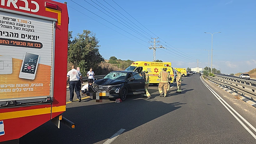 זירת התאונה בכביש 611 סמוך לחריש