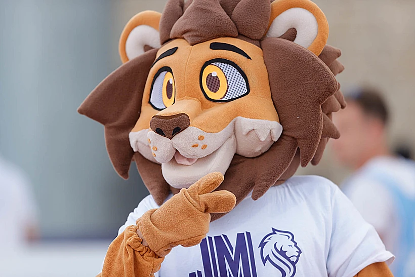 הקמע צ'אמפי של תחרות האתלטיקה גרנד סלאם