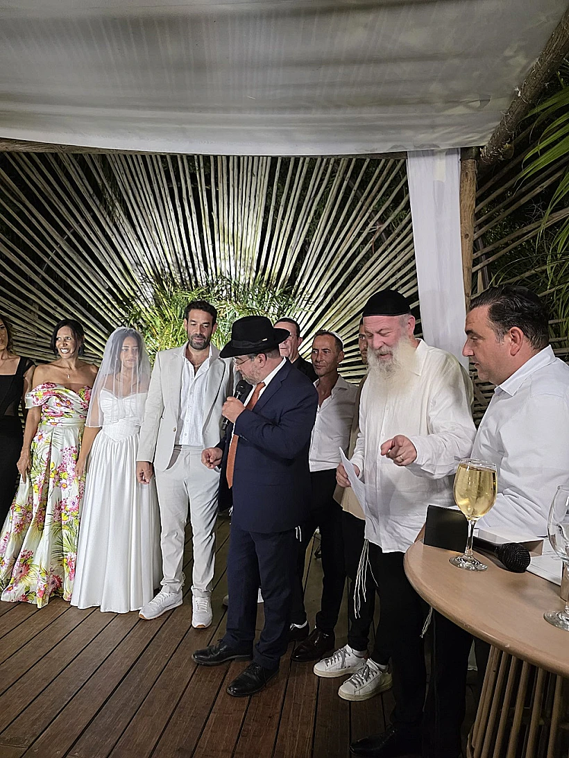 מאי גרביאני, רביד פלוטניק