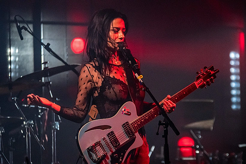 נינט טייב בהופעה בבארבי