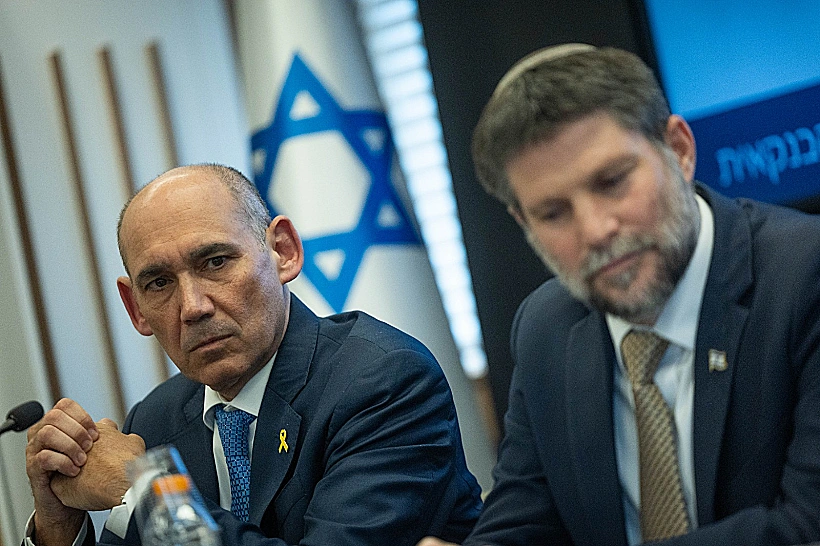 שר האוצר בצלאל סמוטריץ' ונגיד בנק ישראל אמיר ירון