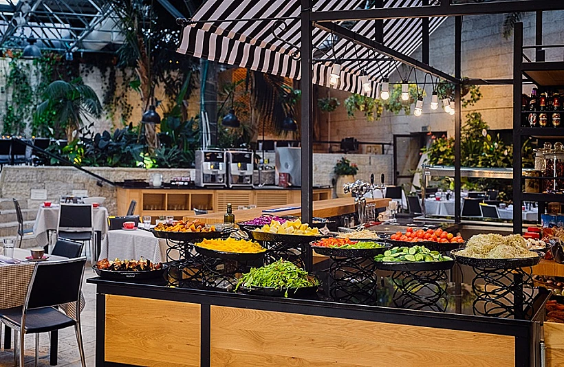 הפטיו, חדר האוכל במלון פרימה פארק