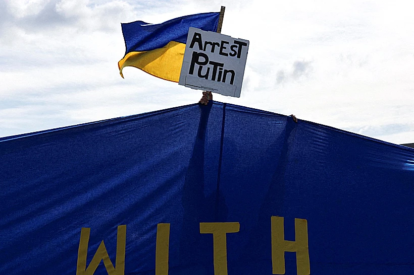 הפגנות תמיכה באוקראינה באלסקה רוסיה פוטין