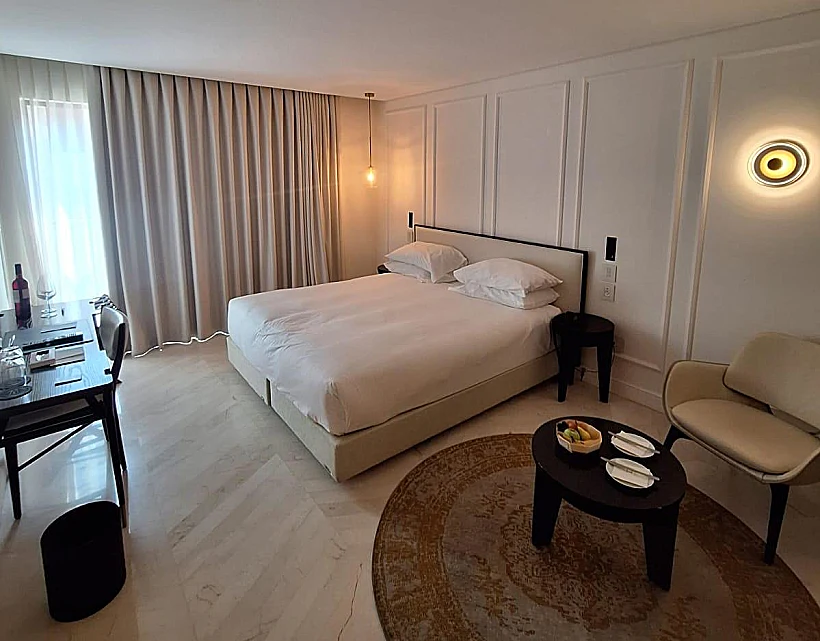 חדר במלון התיאטרון