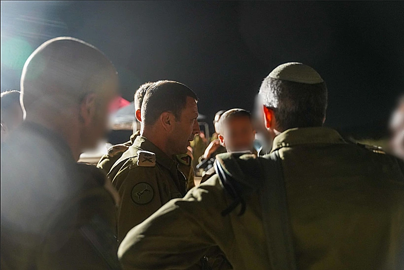 אלוף פיקוד המרכז אבי בלוט בזירת הפיגוע בבנימין