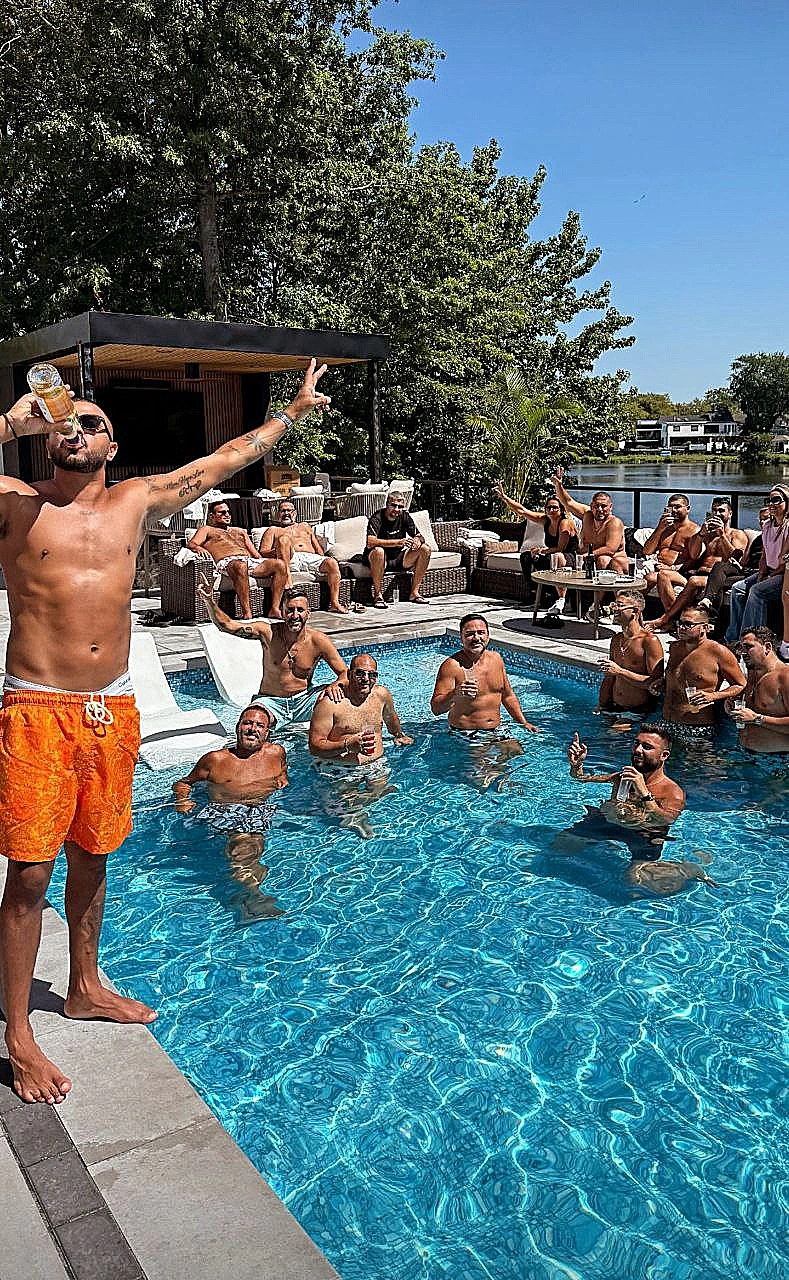 מתוך הסטורי של איתי לוי