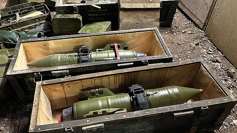 אמצעי לחימה שהוחרמו בדרום סוריה