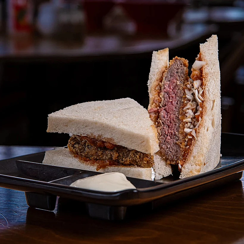 קאצו סאנדו, דין שושני, וואבי