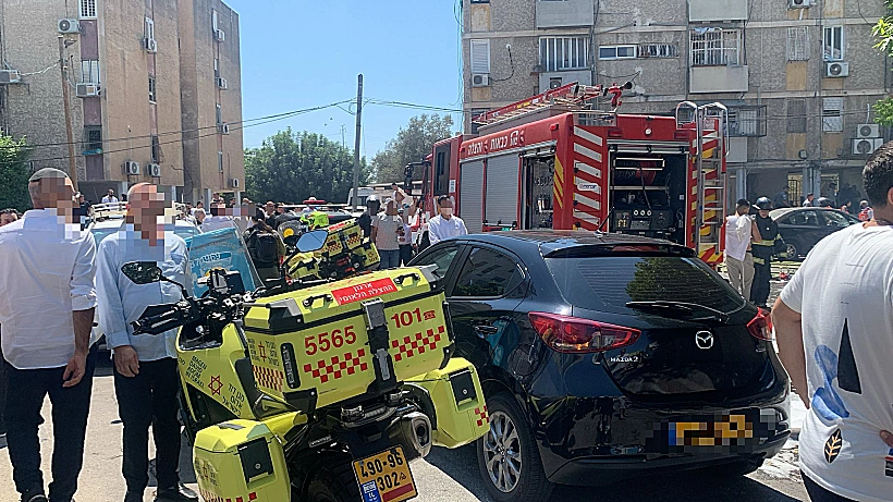 זירת פיצוץ הרכב בשכונת קריית שלום בדרום תל אביב