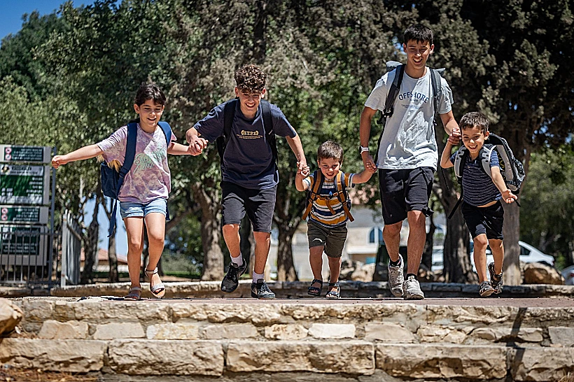 ילדים בפתיחת שנת הלימודים