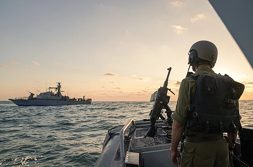 אימון של כוחות חיל הים ואוגדת עזה ספינה